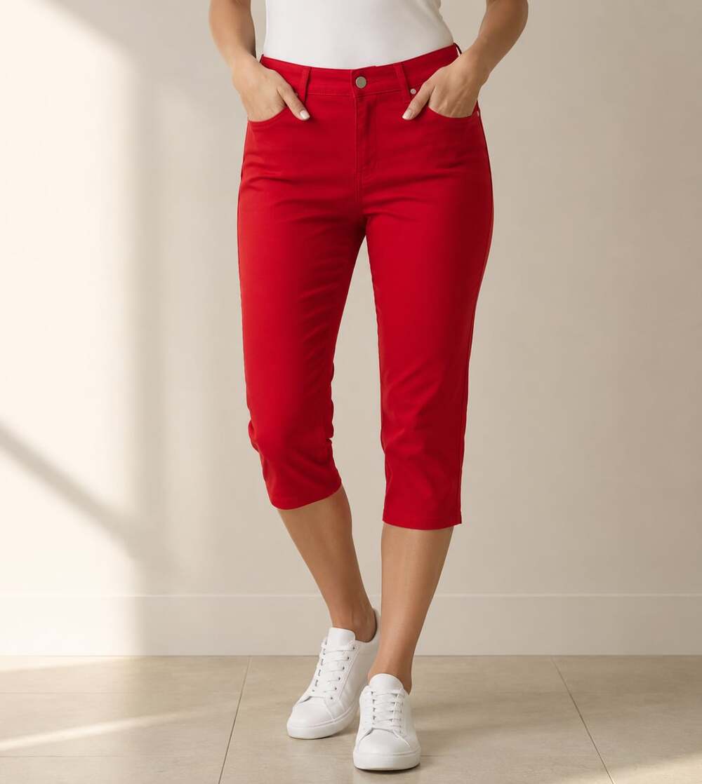 Chico's Red So Slimming So Smooth Stretch Capri Jeans Size 2.5